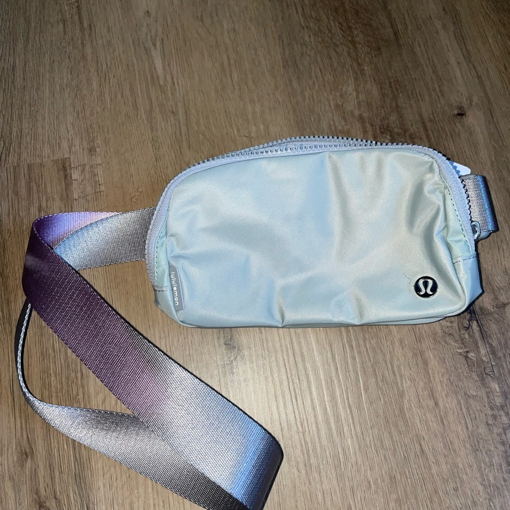 Lululemon belt bag 2 deal